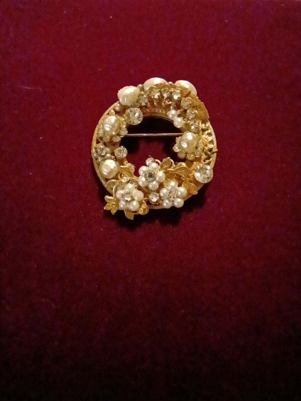 Gold Floral Pearl & Crystal Brooch - Women Jewelry